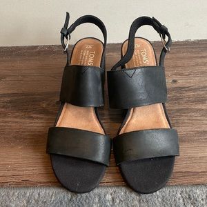 Toms heels, great condition! Size 7